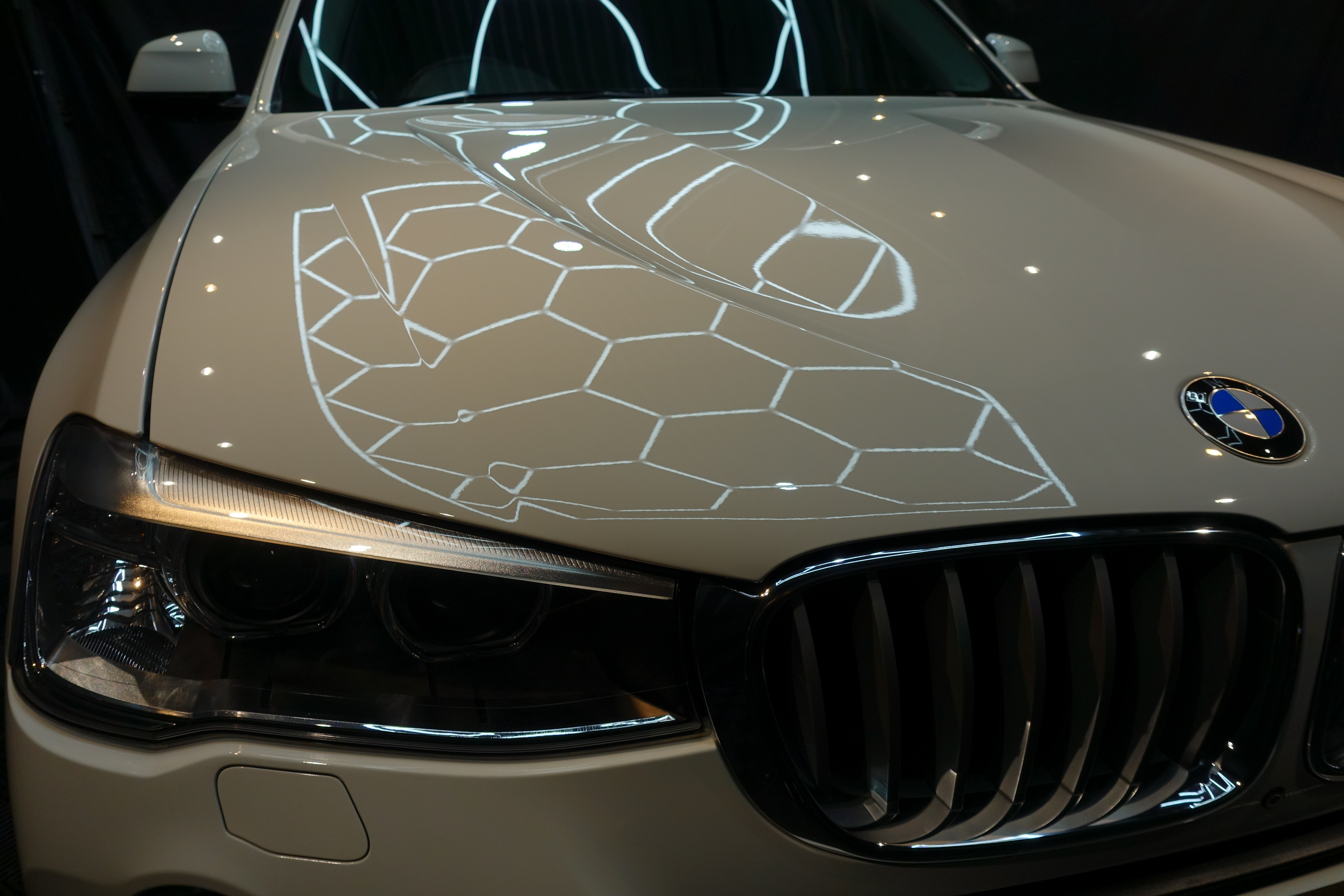 経年車】BMW・X3へKAMIKAZE COLLECTION INFINITY WAX を施工しました